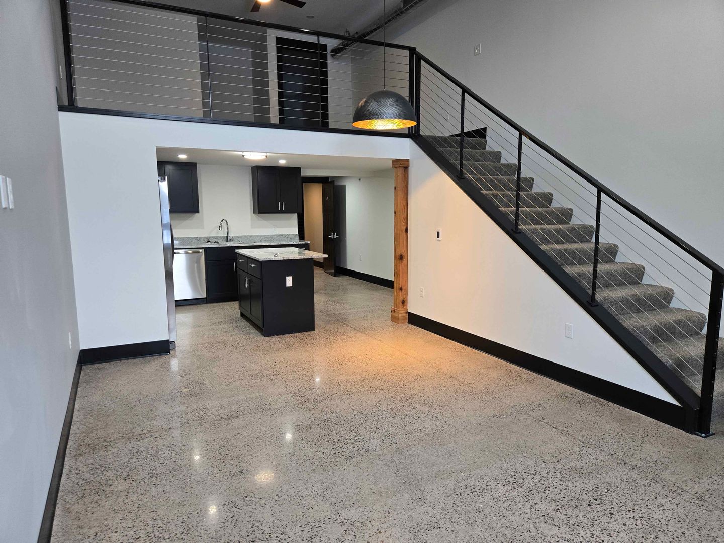 Bloomer Apartment: 1319 Oak St