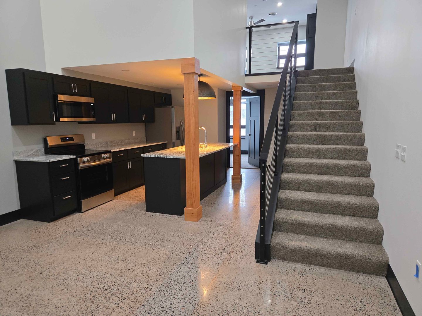 Bloomer Apartment: 1319 Oak St