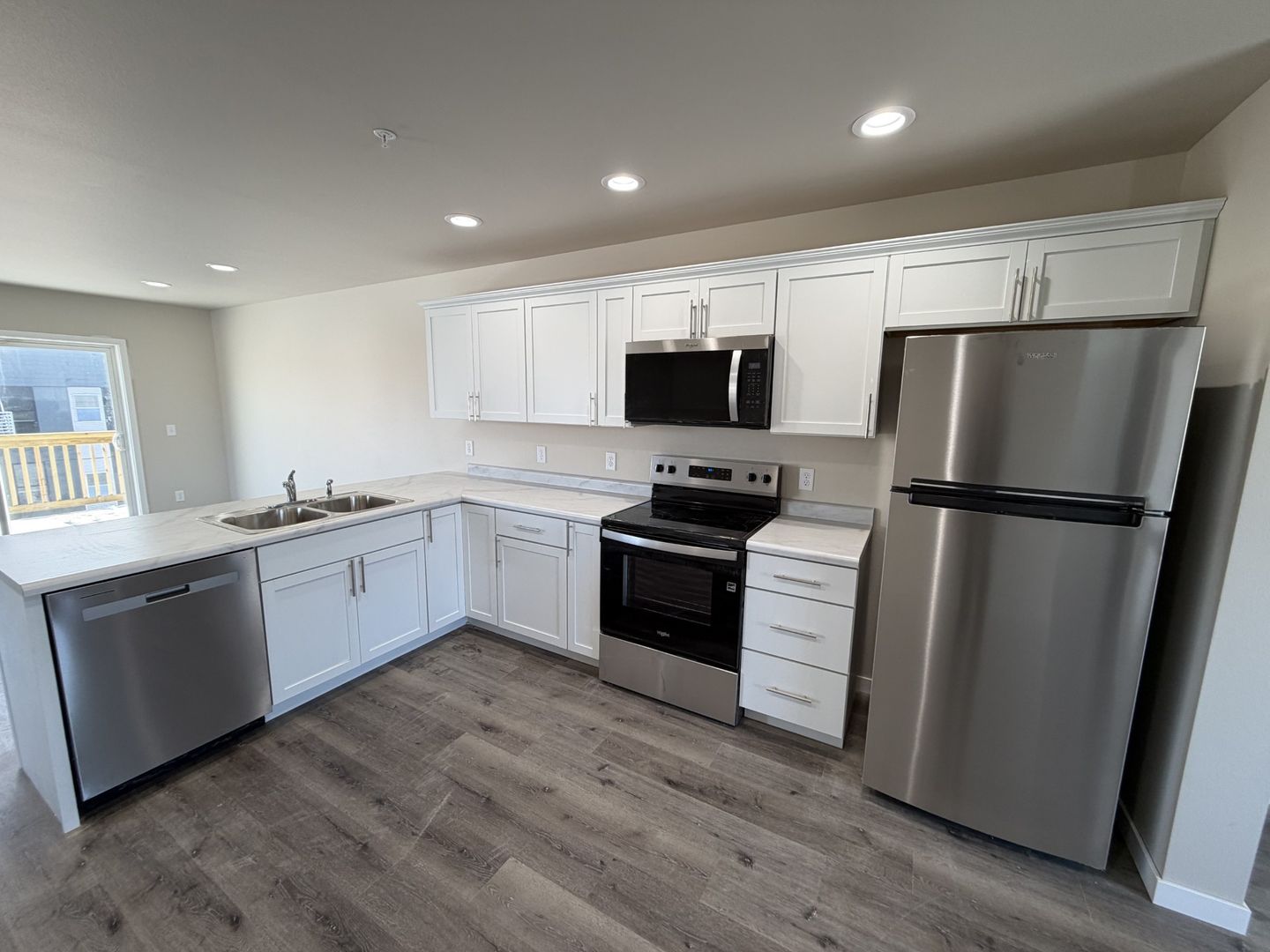 Eau Claire Apartment: 205 Maxon Street