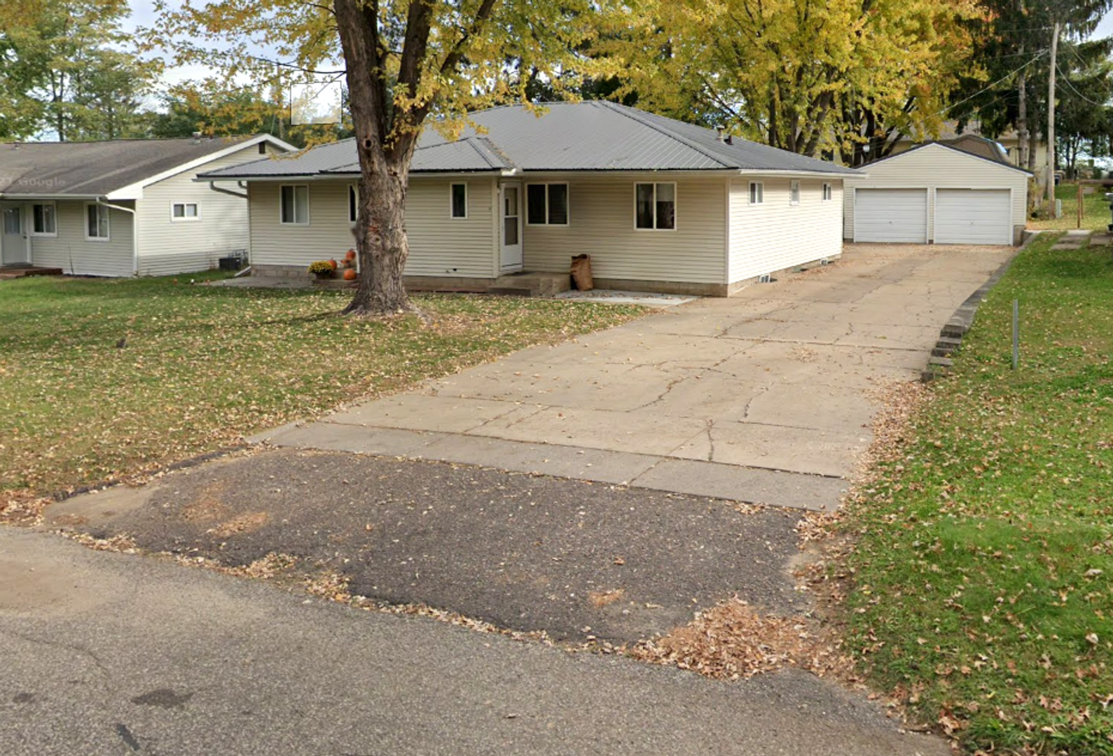 Eau Claire Townhome: 3021 Blakeley Ave