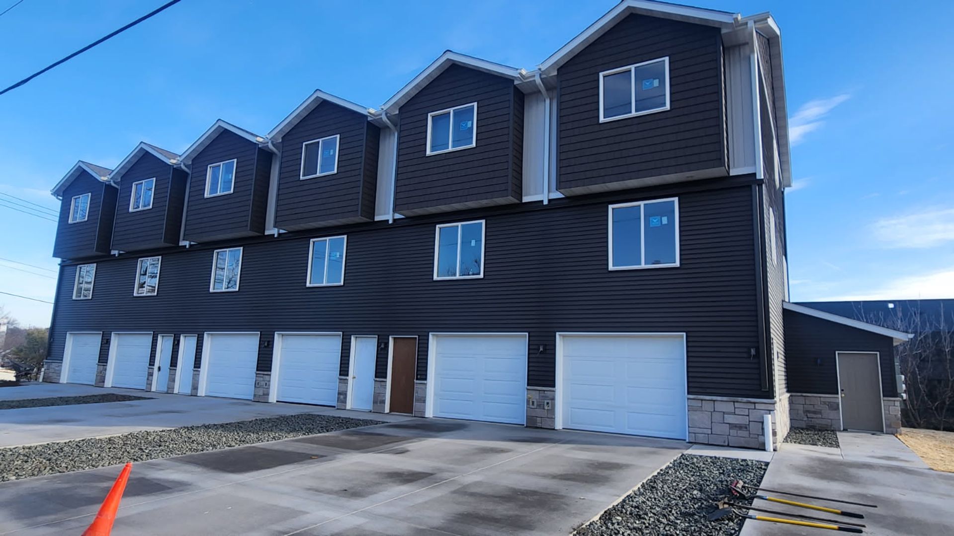 Eau Claire Apartment: 205 Maxon Street