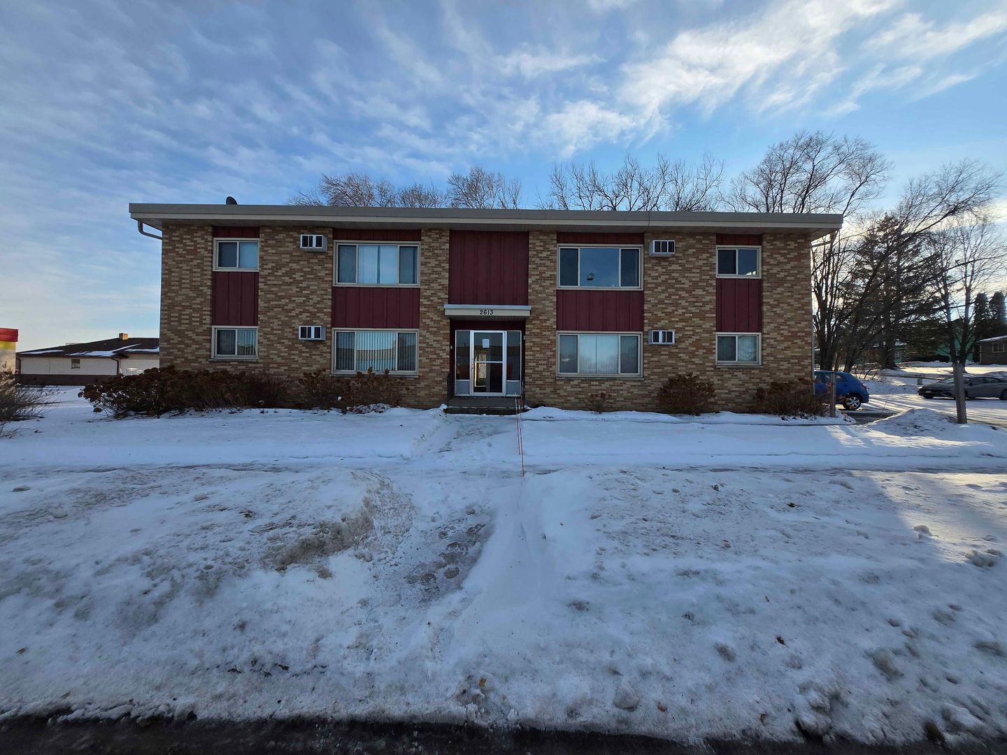 Eau Claire Apartment: 2613 Skeels Ave