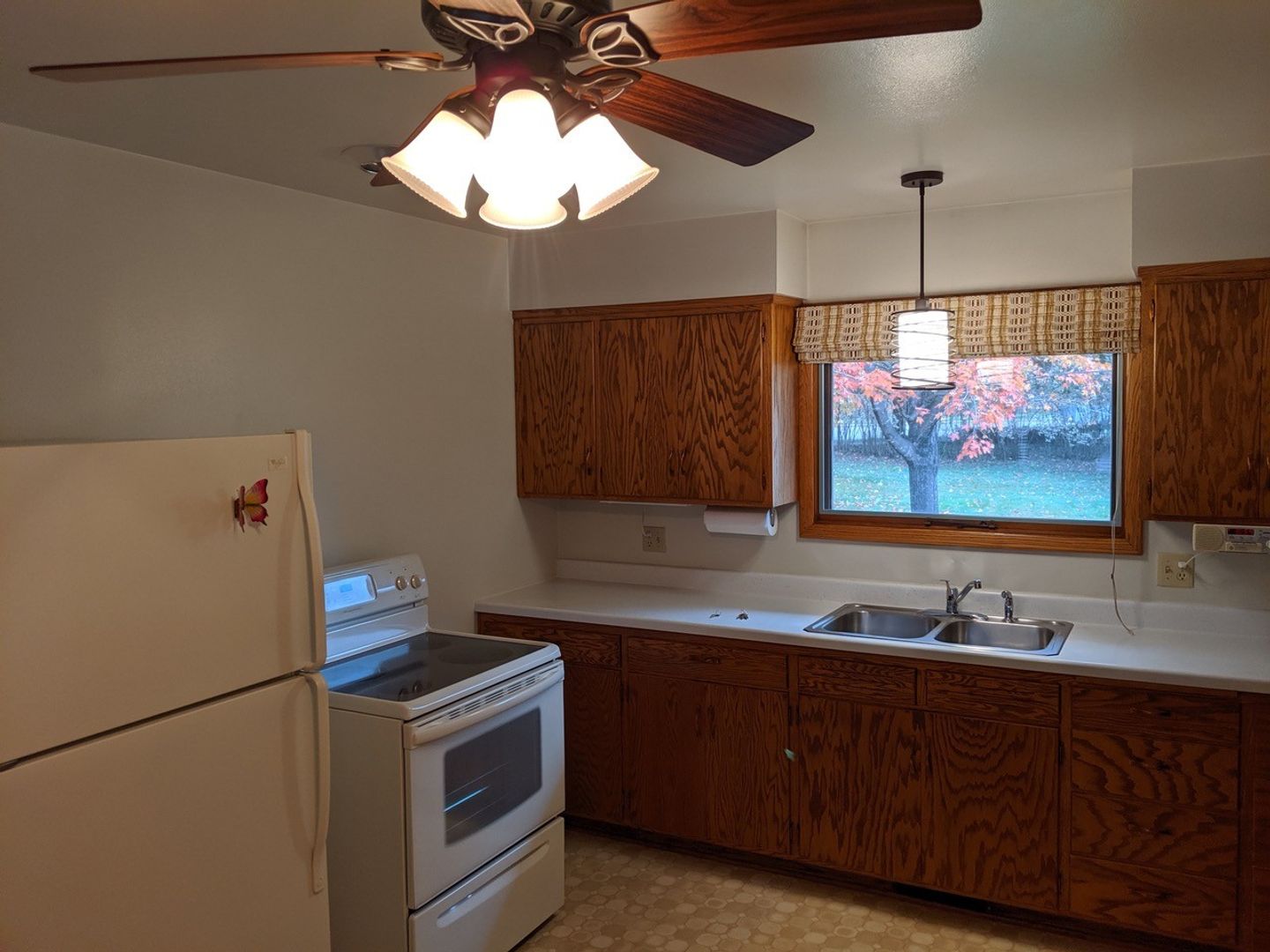 Eau Claire Apartment: 850/852 Truax Boulevard