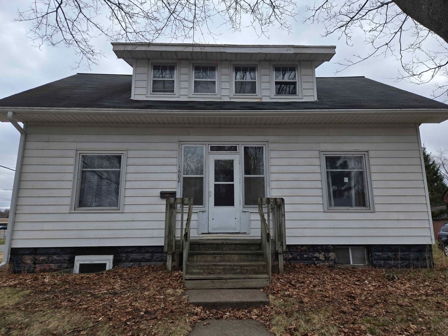 Menomonie House: 1602 8th St E