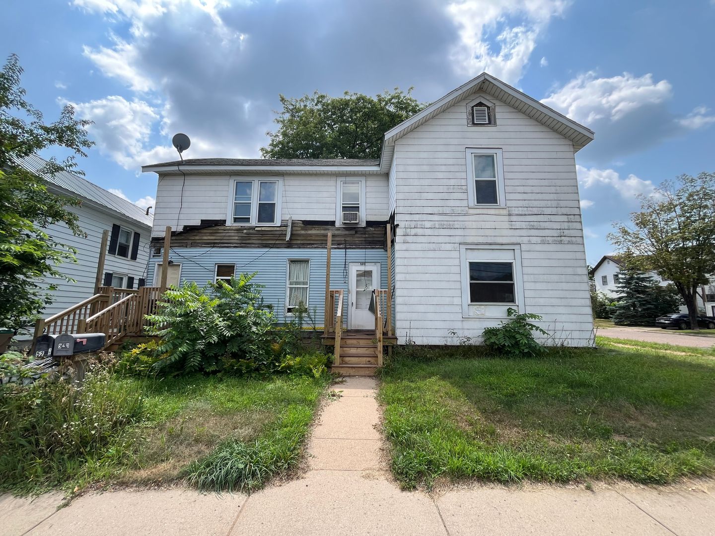 Chippewa Falls Apartment: 520 N High Street
