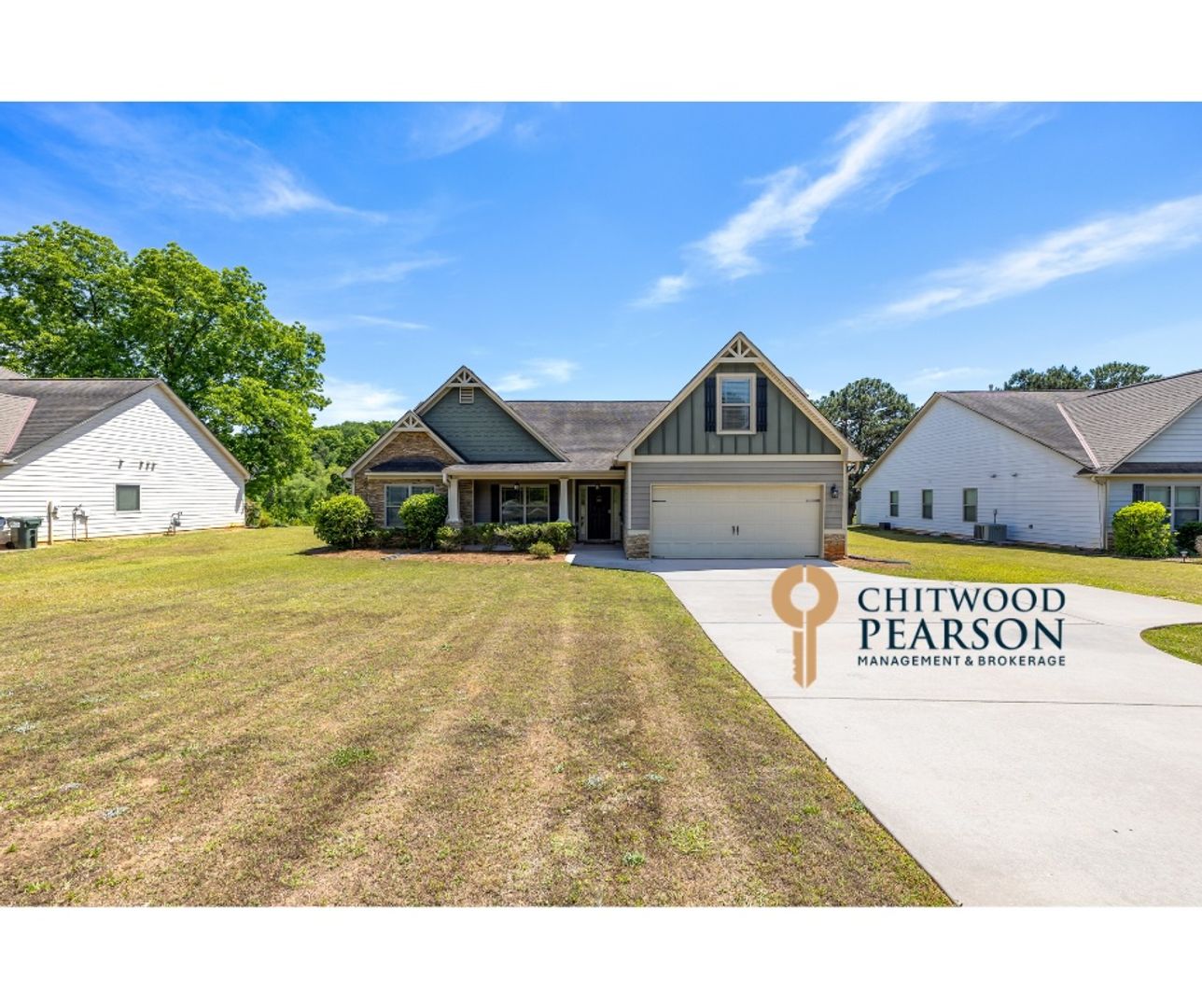 Fayetteville House: 640 Hood Ave