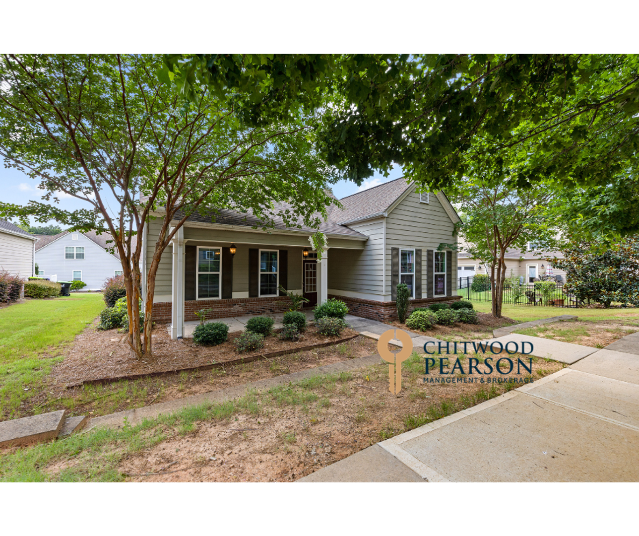 Fayetteville House: 175 Colonial Ct