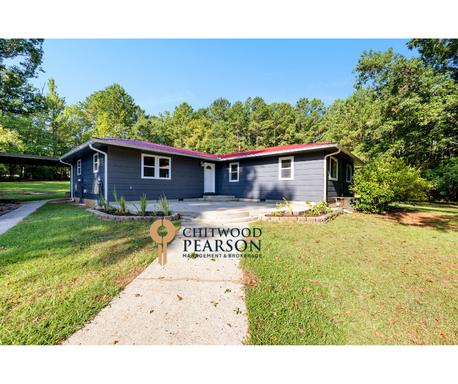 Remodeled 4BR Home on 1.5 Acres Near Downtown Senoia