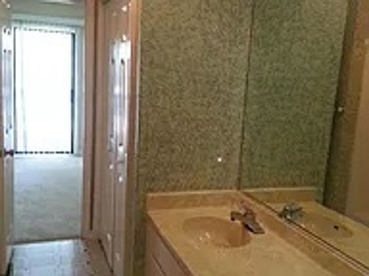 Winston Salem House: 3697 Heathrow Dr