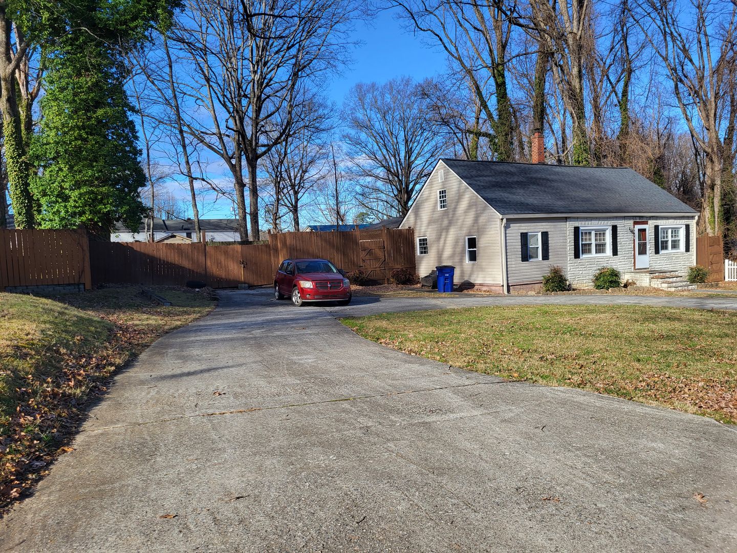 Winston Salem House: 3872 Leo Street