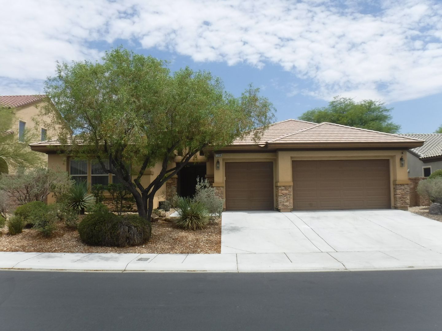 North Las Vegas House: 7268 Bugler Swan Way