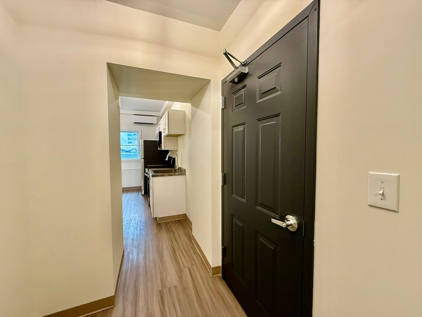 Manchester Apartment: 1138 Elm Street