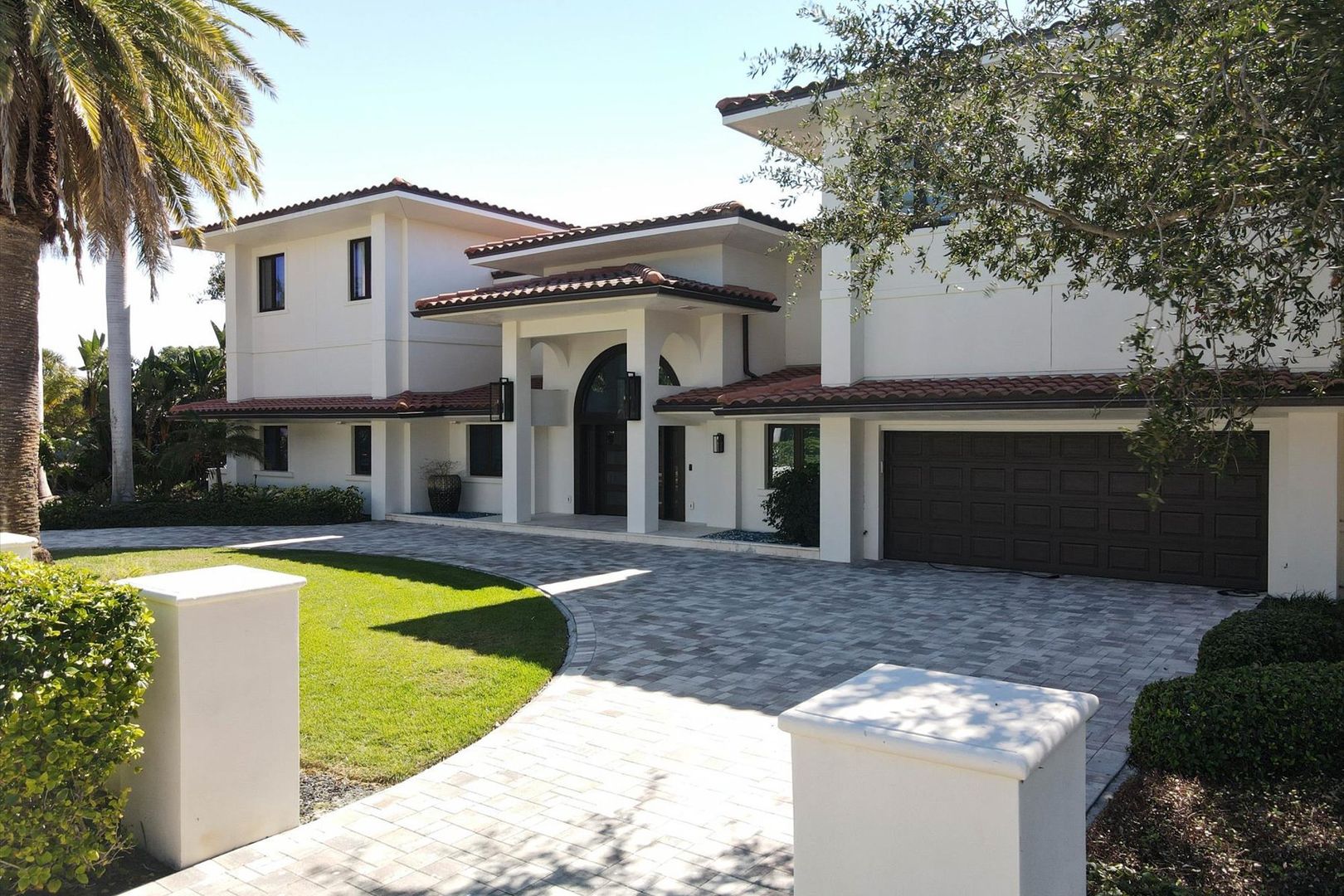 Sarasota House: 110 North Warbler Lane