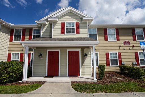 MOVE-IN SPECIAL! ½ OFF YOUR FIRST MONTH’S RENT! Bay Pointe Cortez – 2BR/2BA Gated condo with Resort-Style Convenience – photo 1