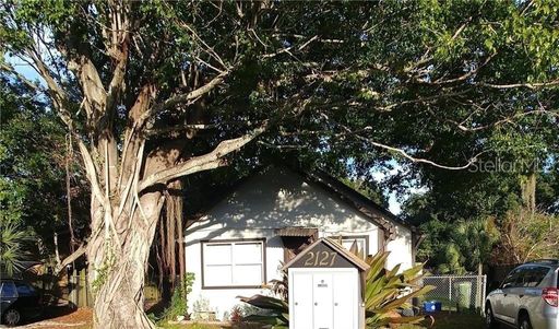 Annual One Bedroom, One Bath, Updated rental with Utilities Included. – photo 1