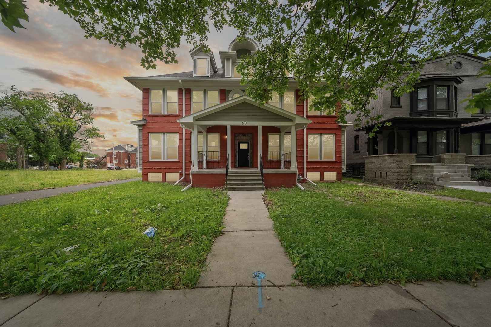 Detroit Apartment: 68 E Philadelphia