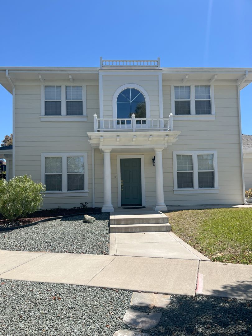 Arroyo Grande House: 1478 Blueberry Ave.