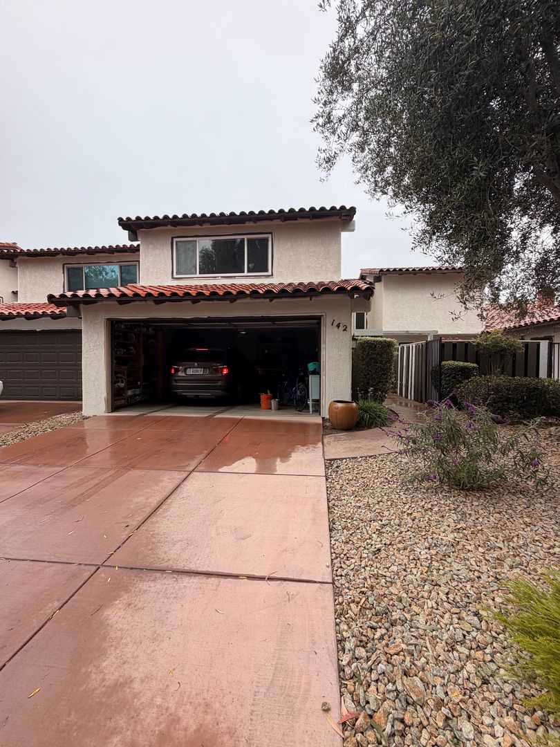 Santa Maria House: 142 Tallyho Rd.