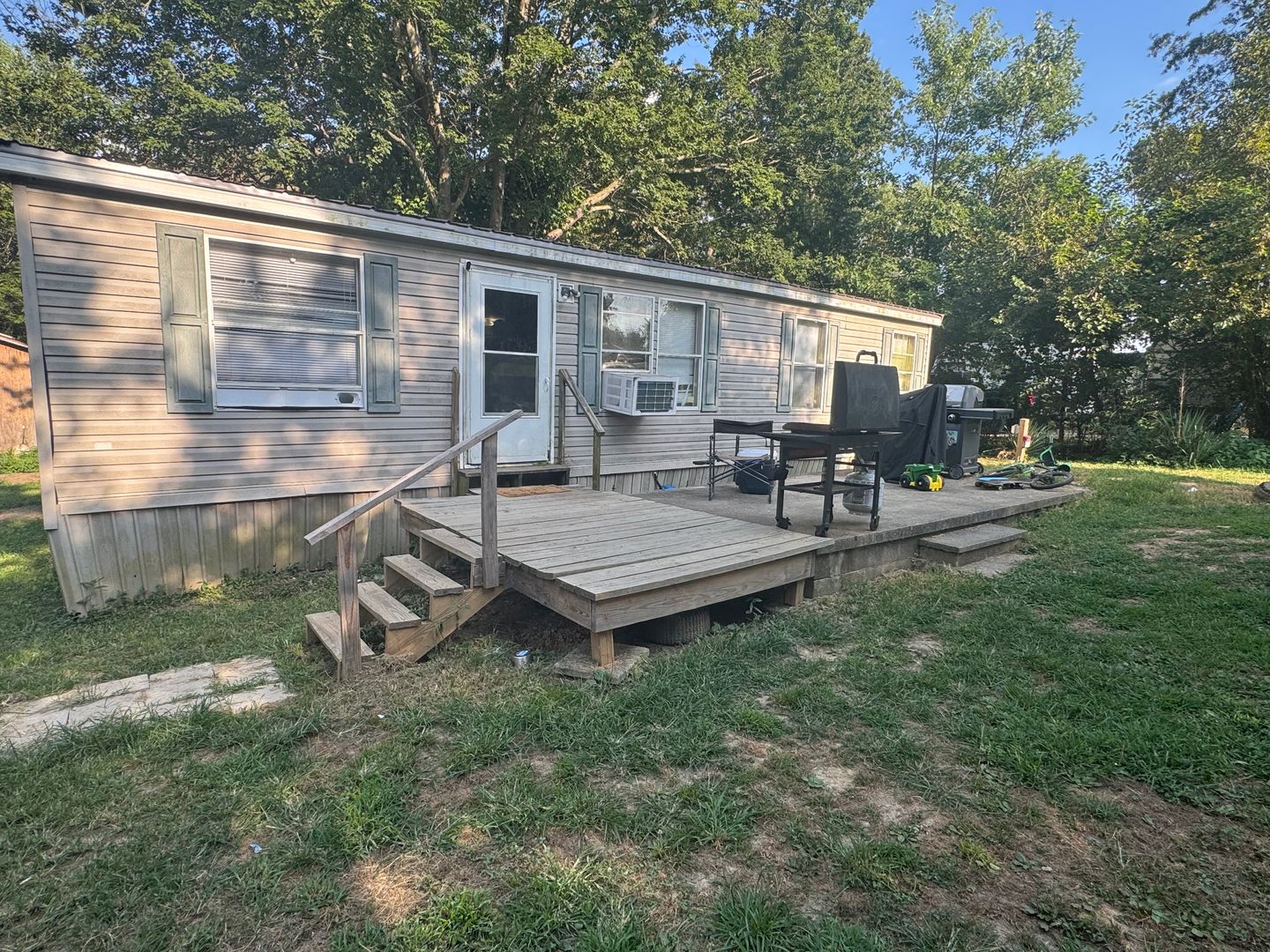 Mayfield House: 120 Mobile Heights