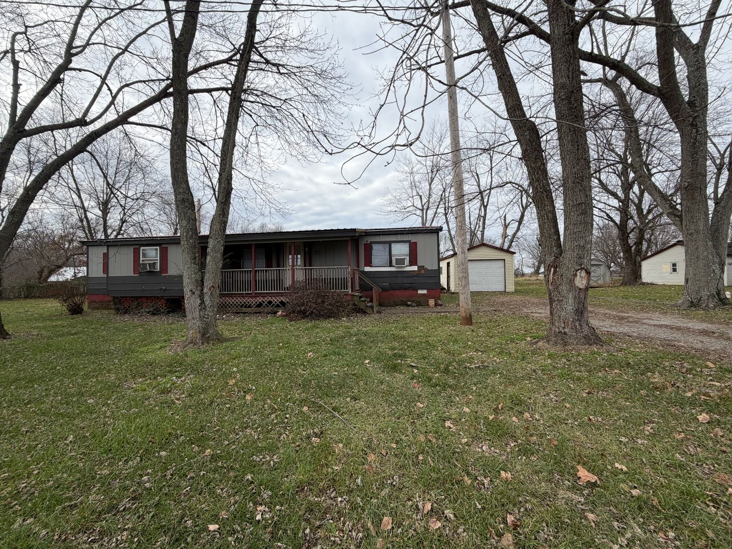 MELBER Apartment: 10545-10549 St Rt 945