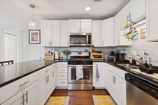 Welcome to 2449 Lyndale Ave S – photo 1