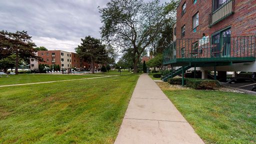 725 W. Washington Ave., Madison, WI 53715