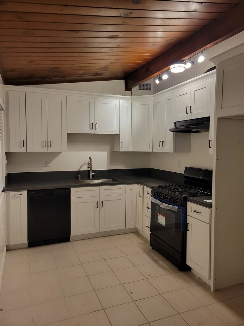 Azusa House: 166 N. Fenimore Ave.