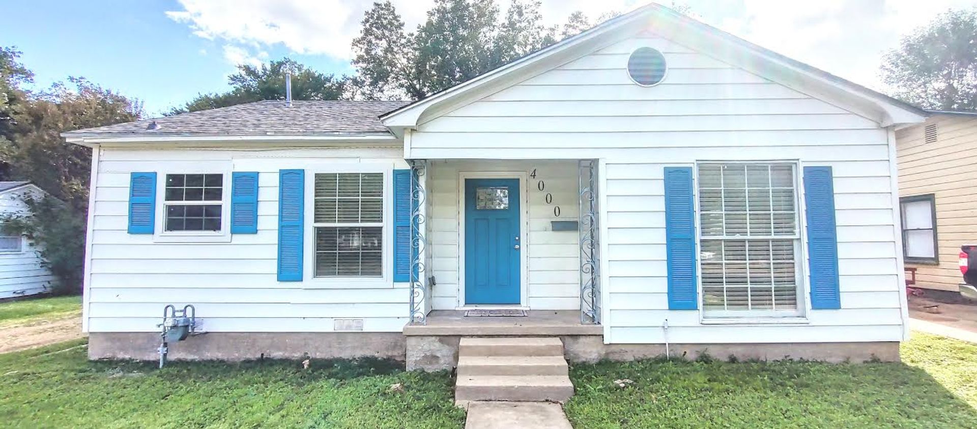 Waco House: 4000 Austin Ave