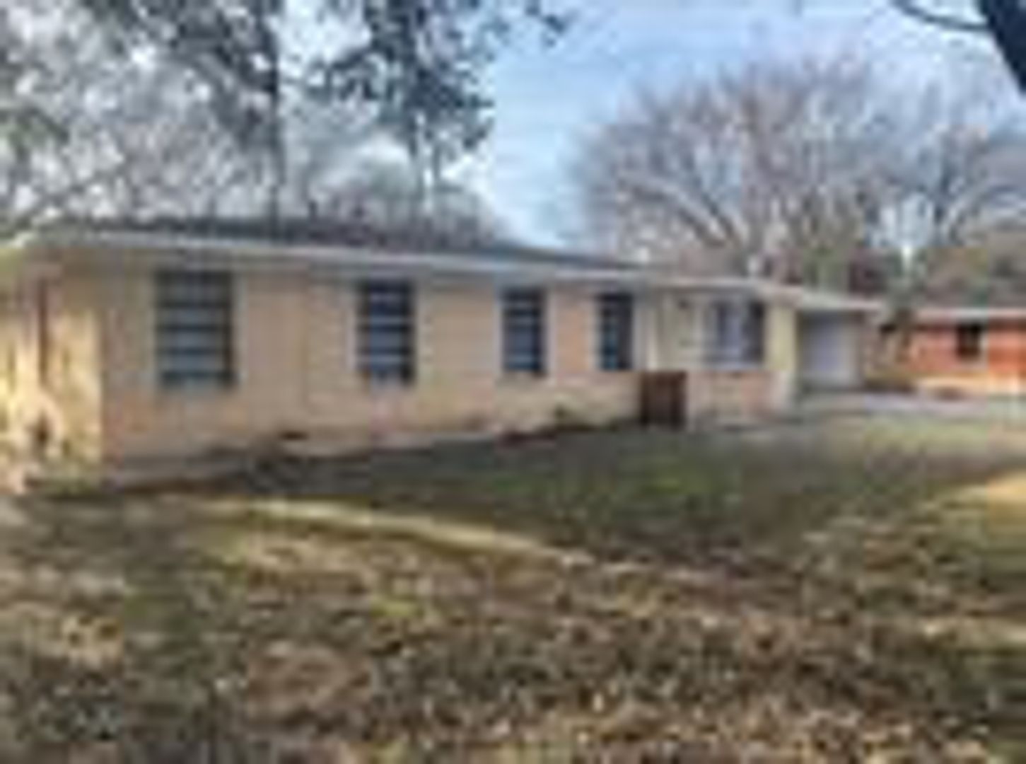 Waco House: 2408 Lake Air Dr