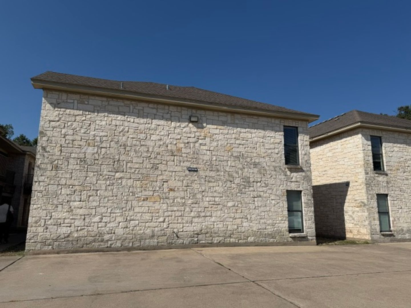 Waco House: 1920 S 8th St