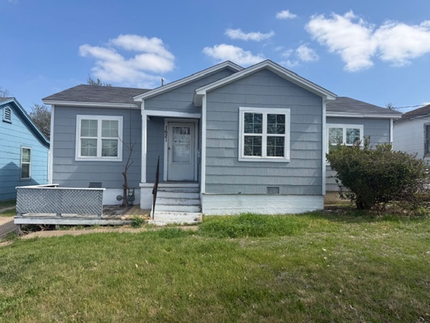 Waco House: 1621 N 18th St