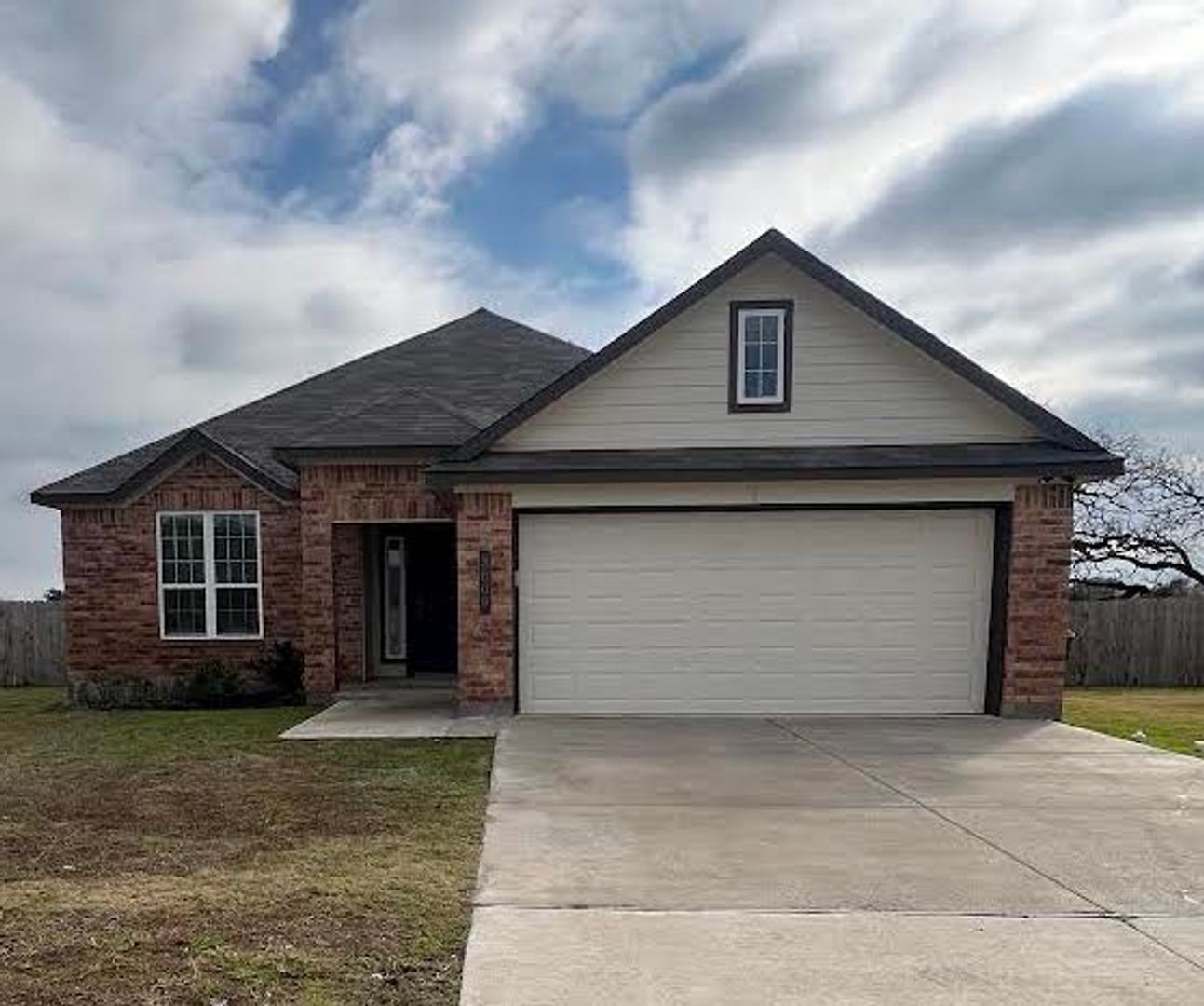 Waco House: 3809 Centerfire Rd.
