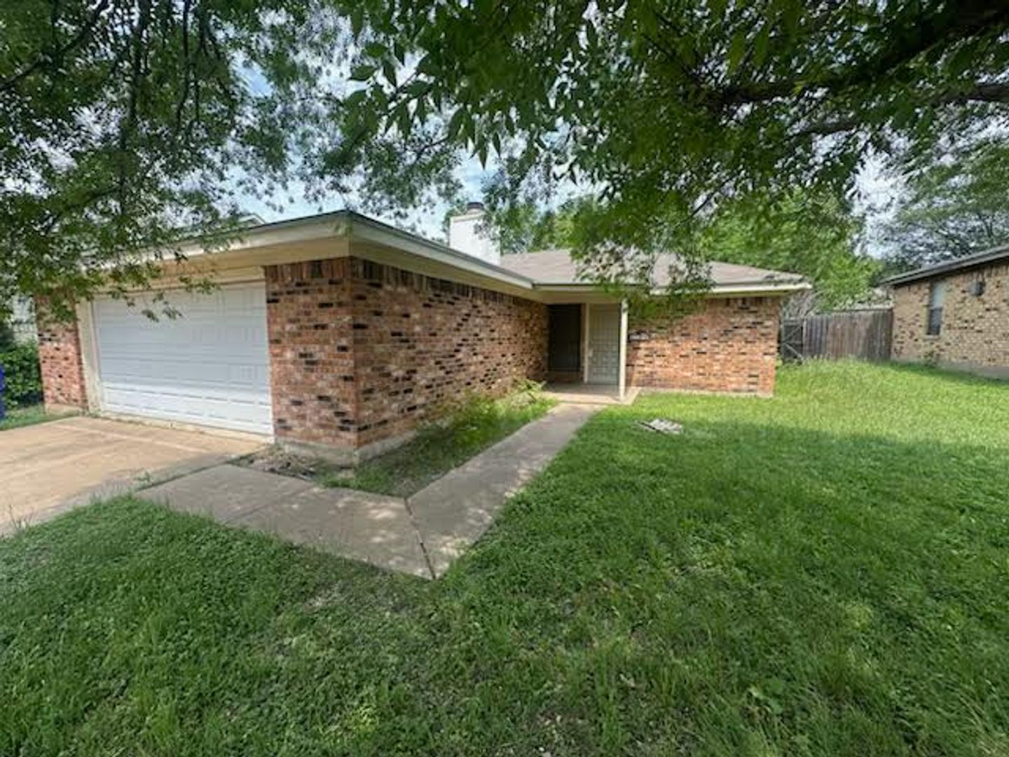 Waco House: 2108 Ramada Drive