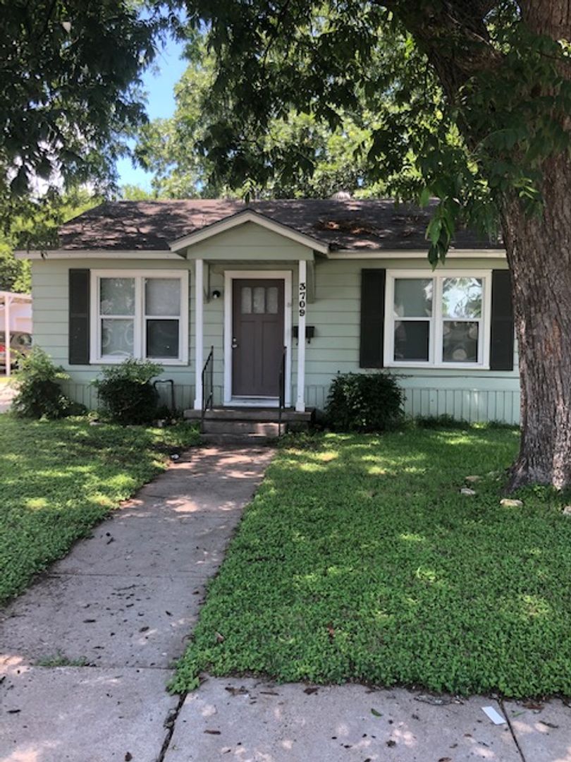 Waco House: 3709 Windsor Ave