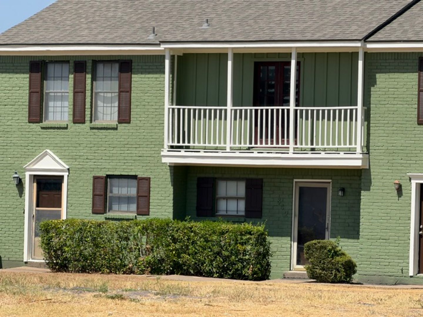 Waco House: 842 N 62nd St