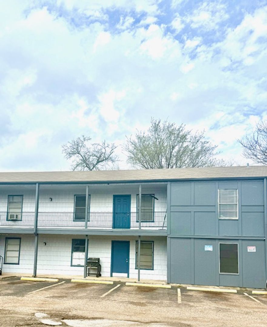 Waco Condo: 600 E Craven Ave