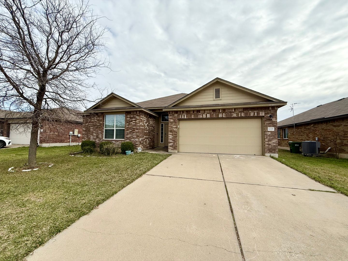 Waco House: 6628 La Sol Lane