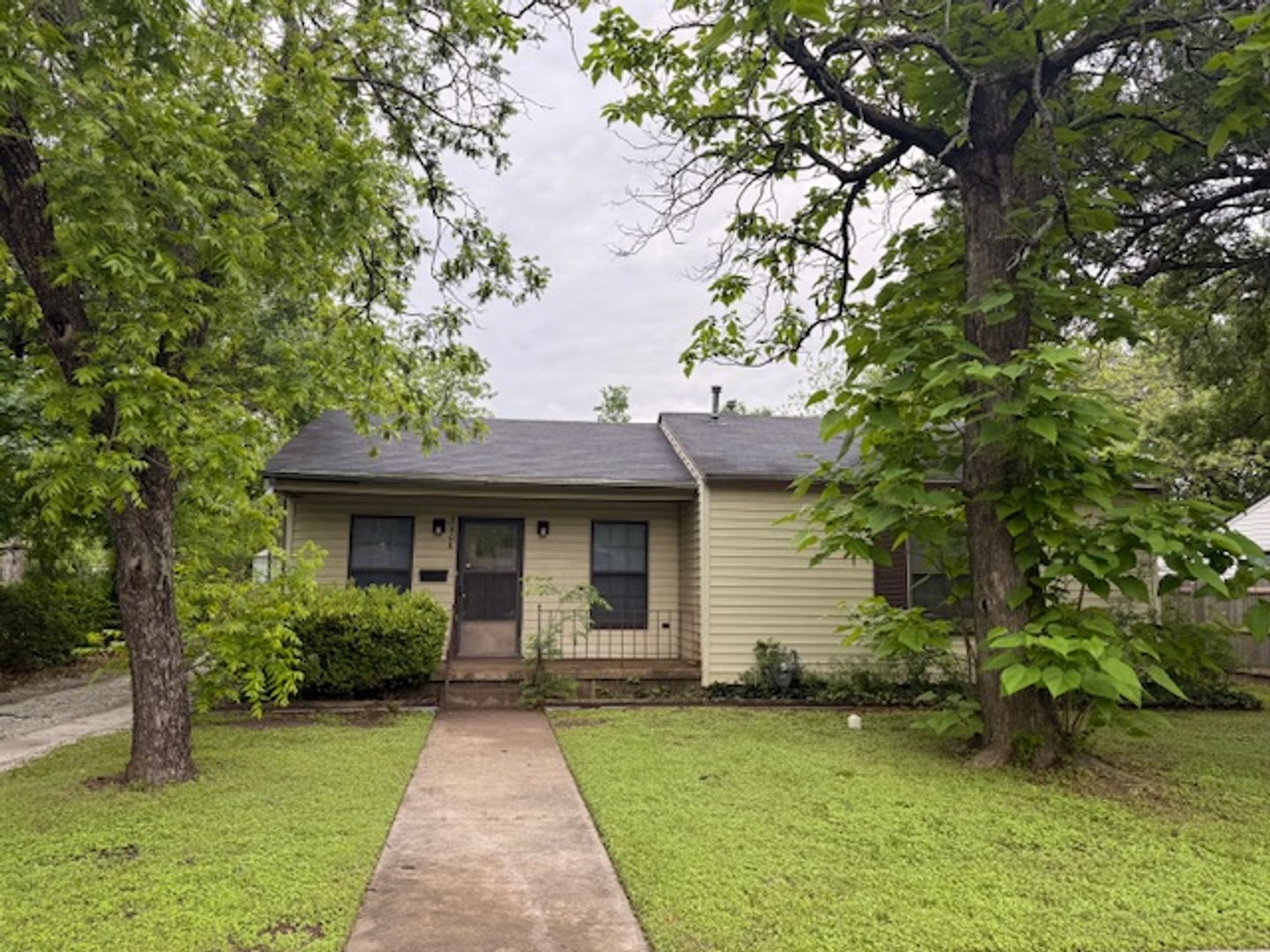 Waco House: 3608 Cumberland Ave