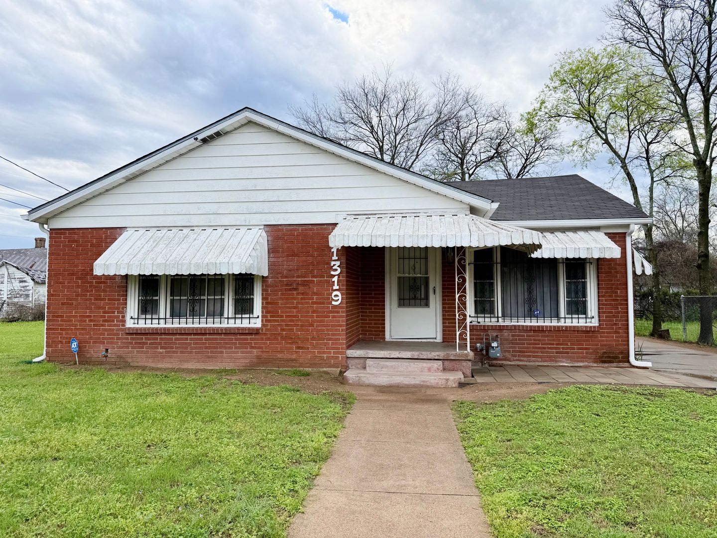 Waco House: 1319 Tabor St