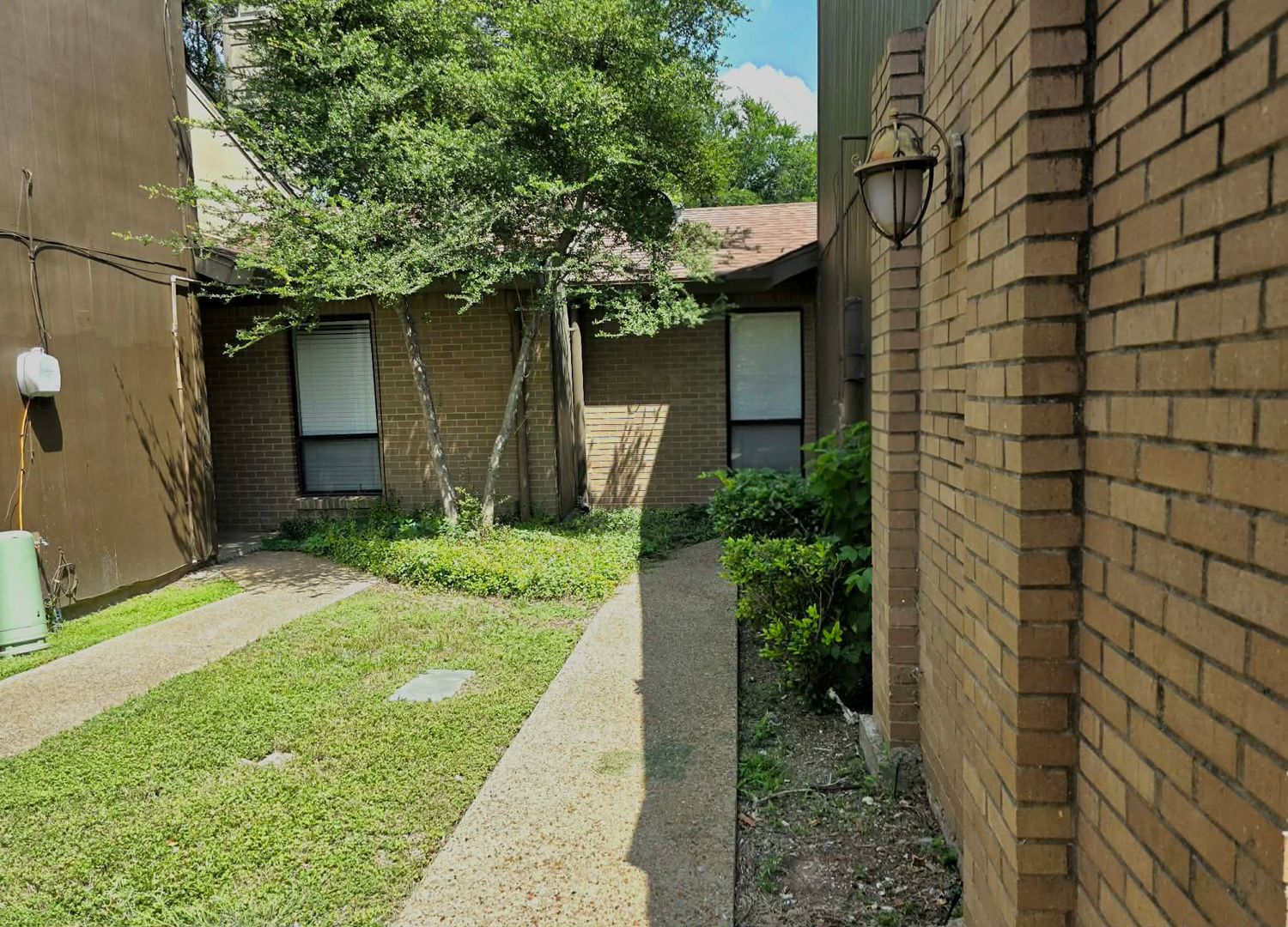 Waco Townhome: 2912 Stewart Dr.