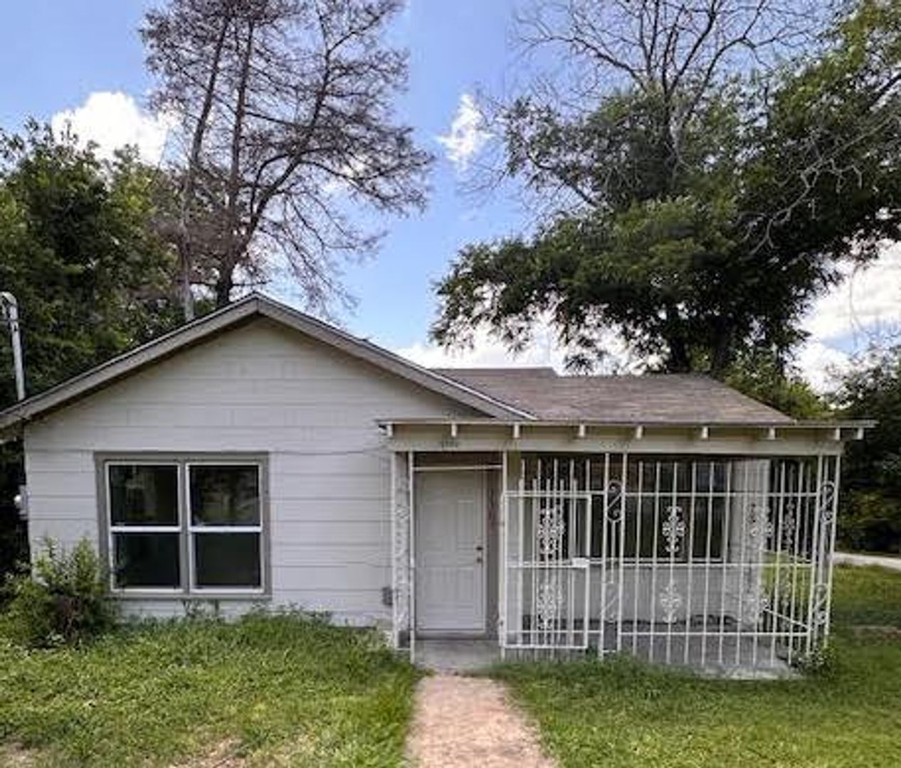 Waco House: 3709 Beverly Dr