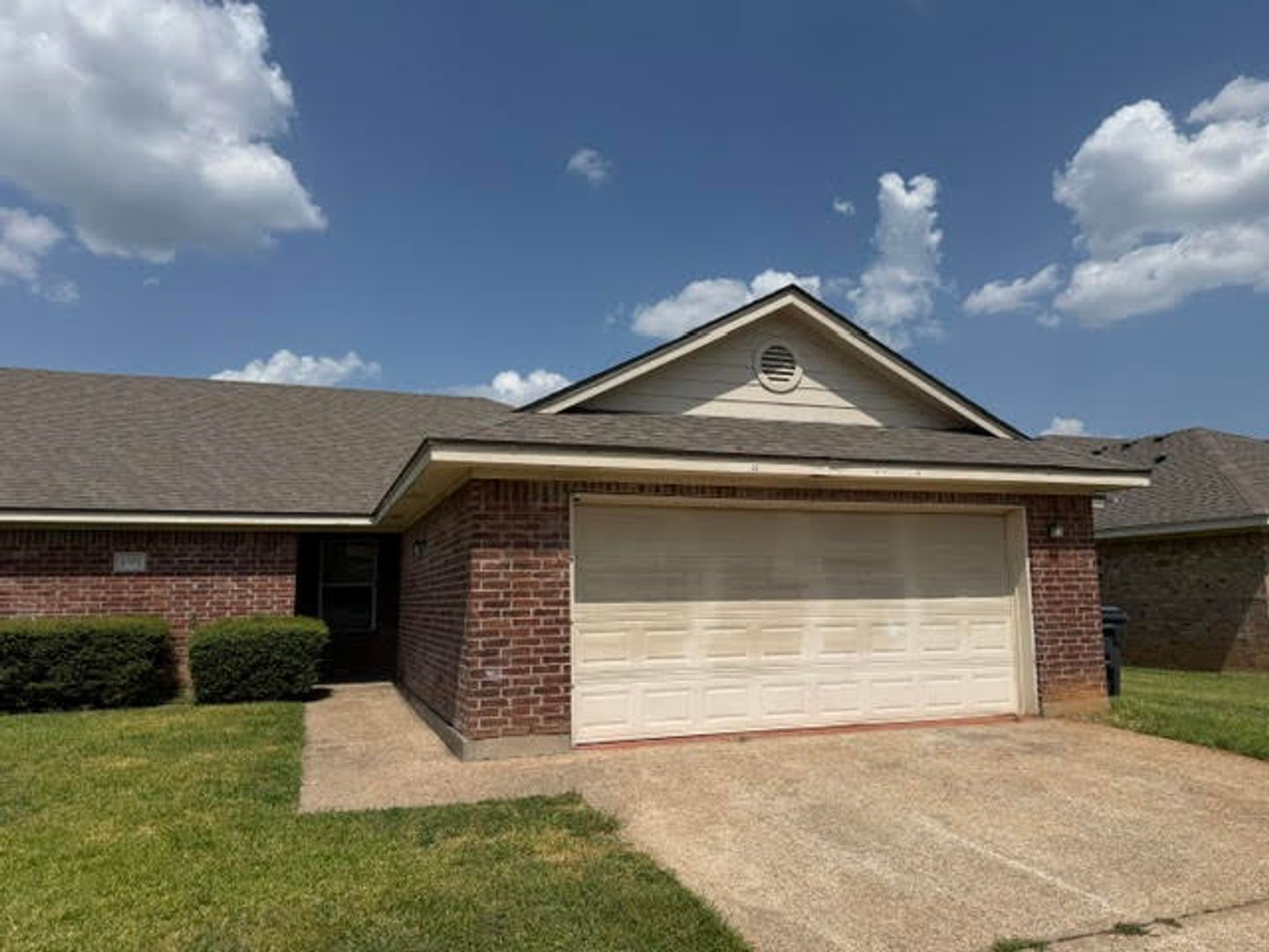 Waco House: 10209 Lilac Lane Unit B