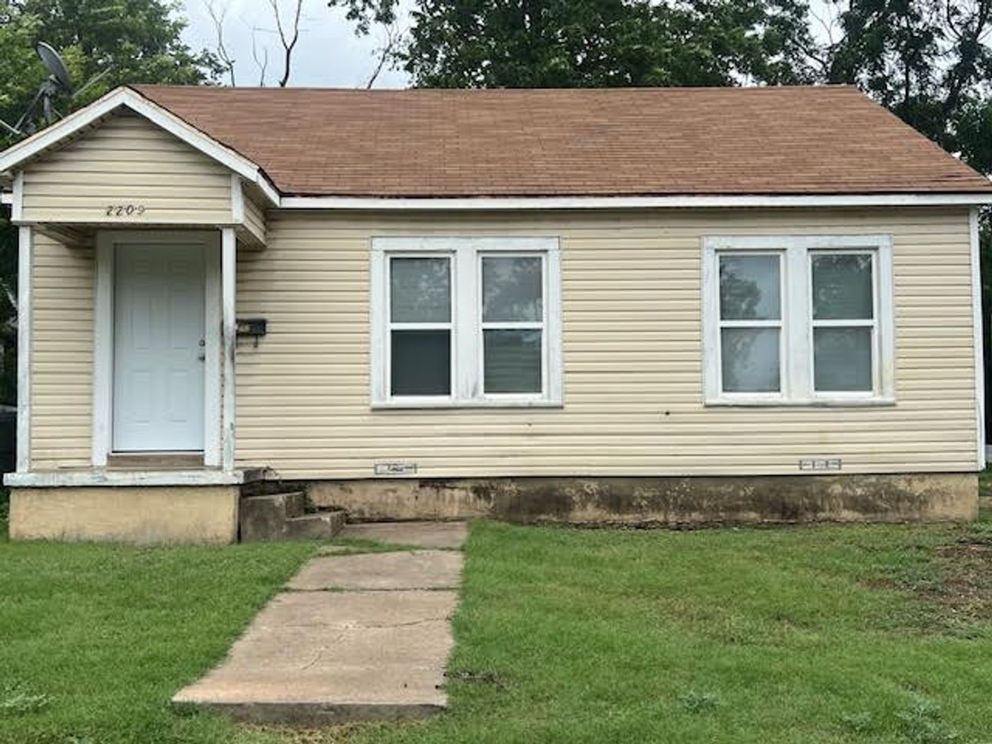 Waco House: 2209 Homan Ave