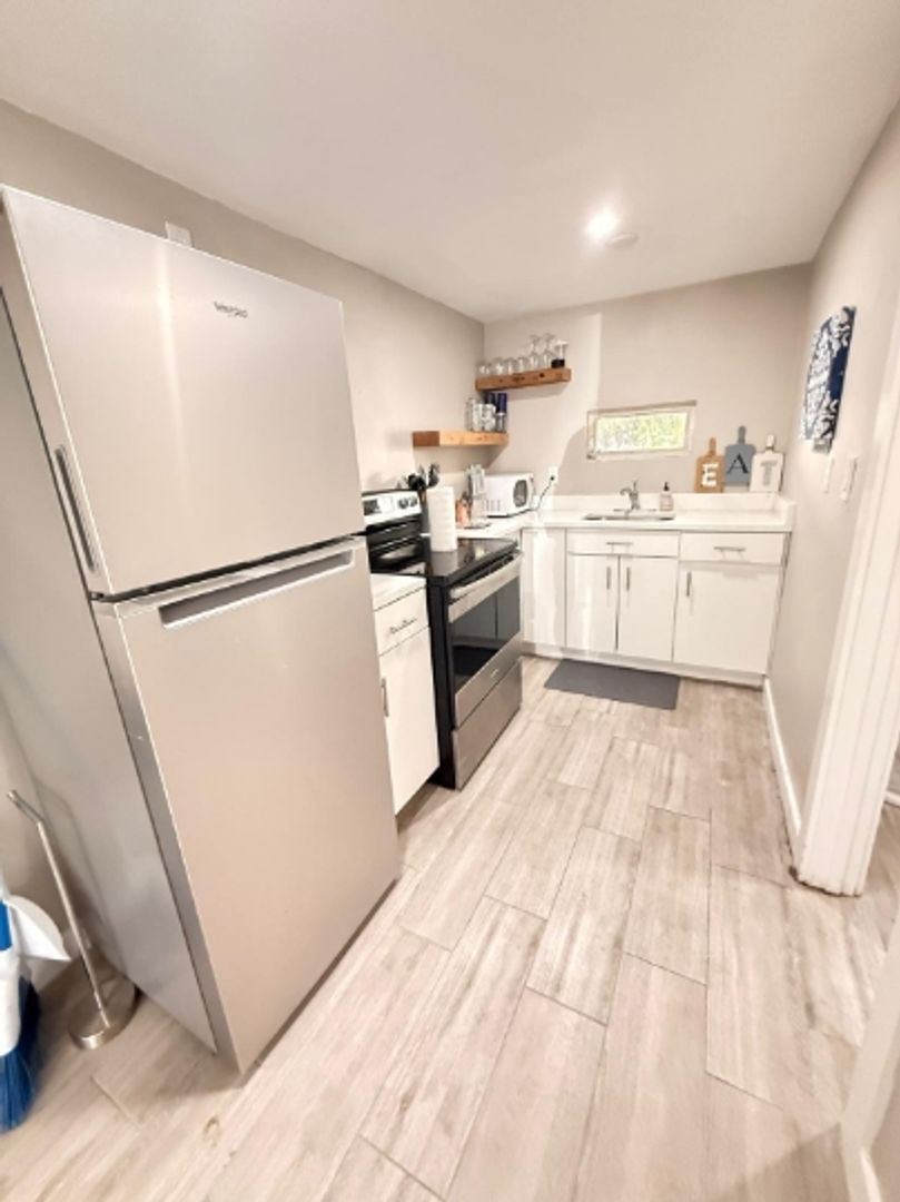 Fort Lauderdale Apartment: 1151 - 1159 NE 18 STREET #1-5