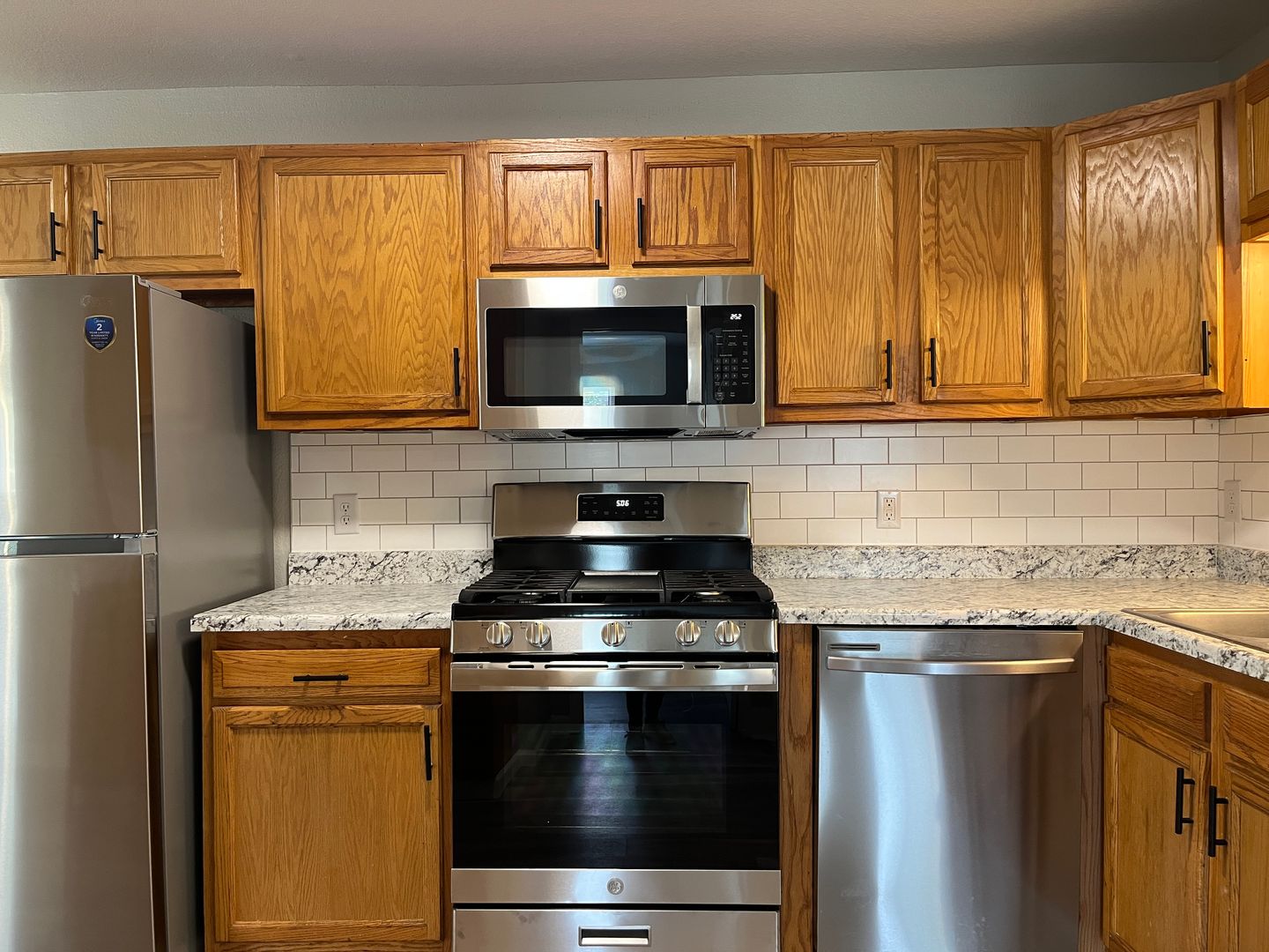 Fort Wayne Apartment: 2020 Hobson Rd