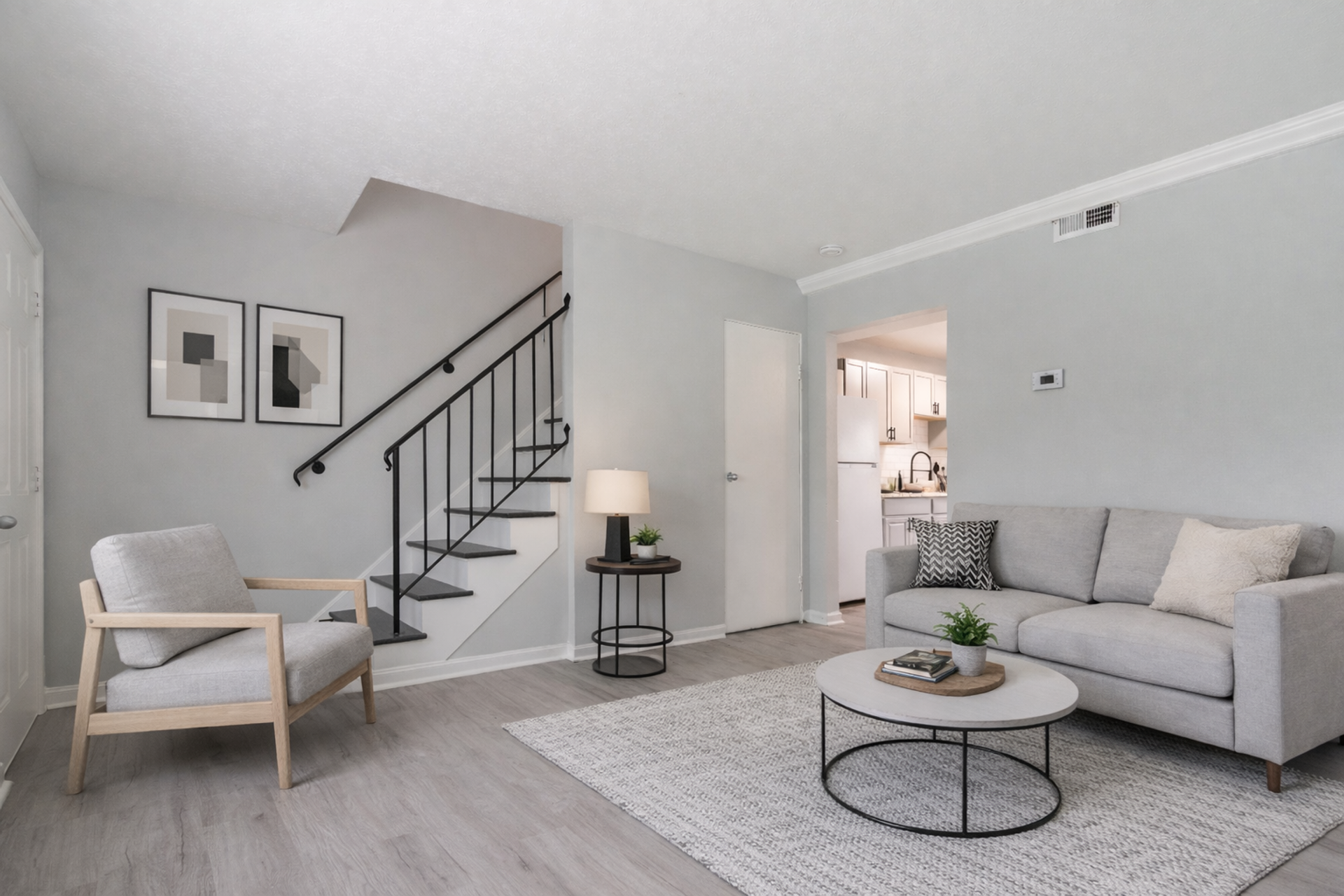 Louisville Apartment: 3524 Georgetown Circle