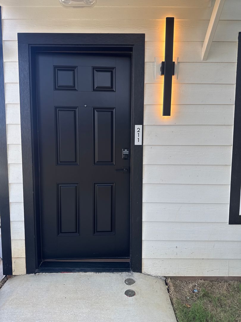 Longview Townhome: 2405 Judson Rd