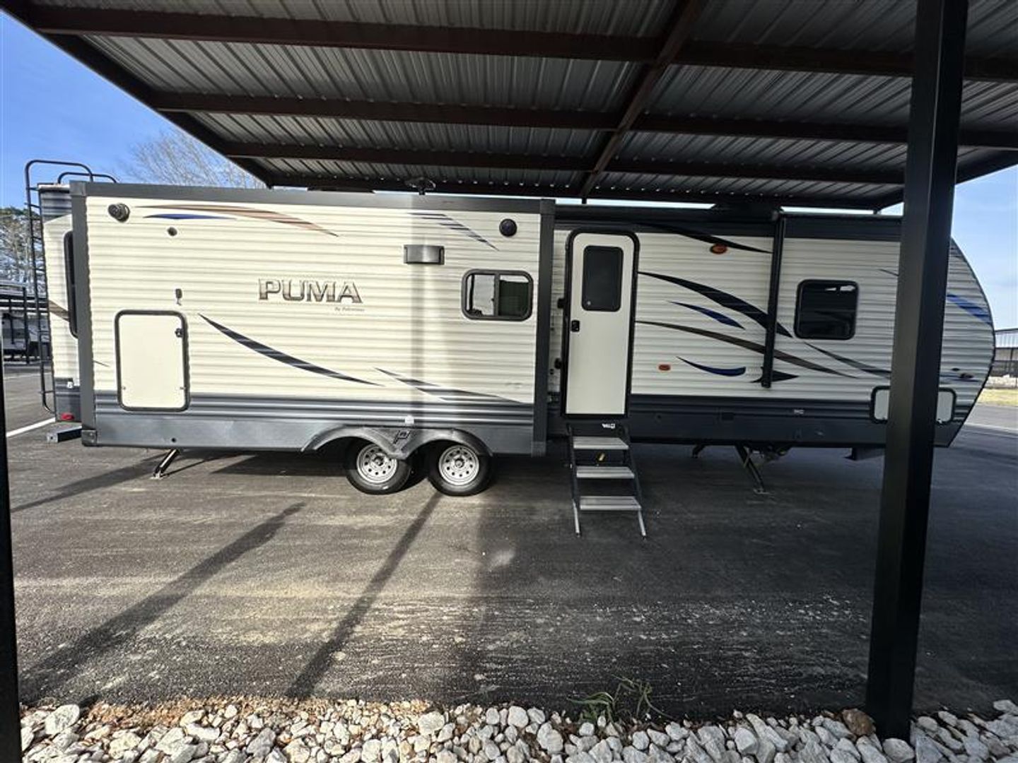 Flint Townhome: 17750 Hwy 155