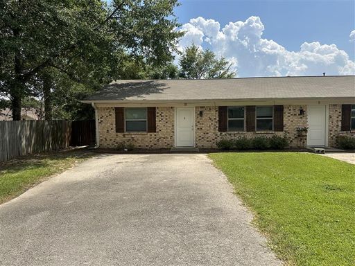 8320 Cambridge Rd #M11 – photo 1