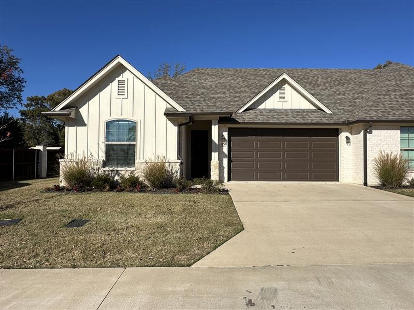 Tyler Apartment: 8406 Cambridge Rd